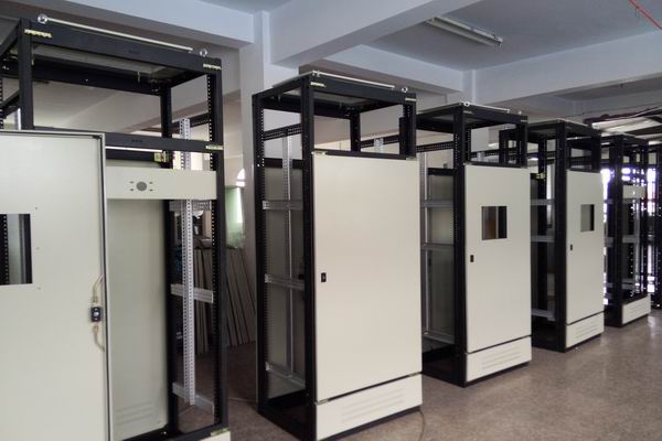 登封控制柜-3683厂家控制柜检修需要注意的